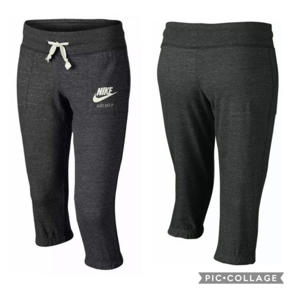 NWOT Nike Vintage Capri Sweatpants - Picture 1 of 6